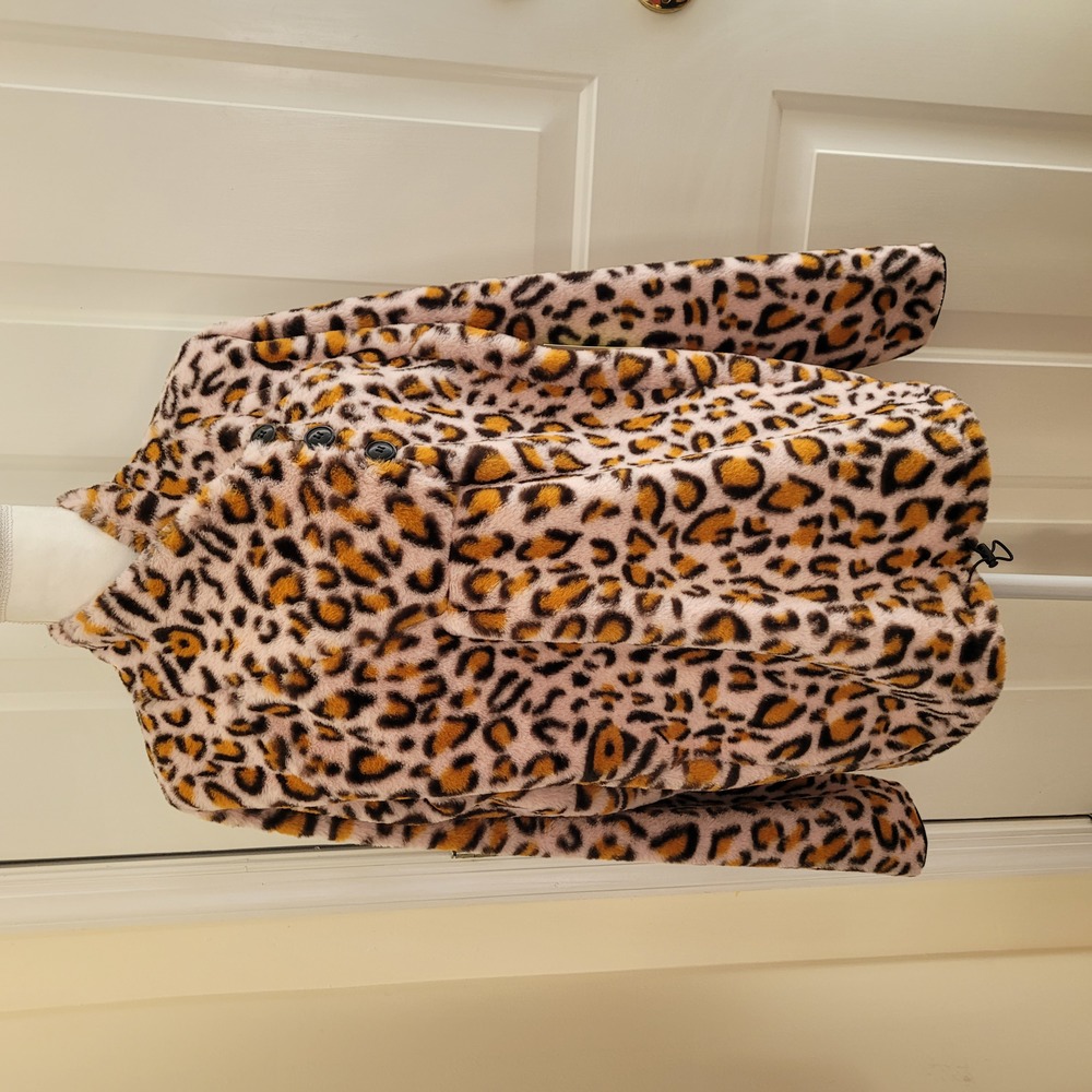 NWT Playing for Keeps Cheetah Print Fleece Size L